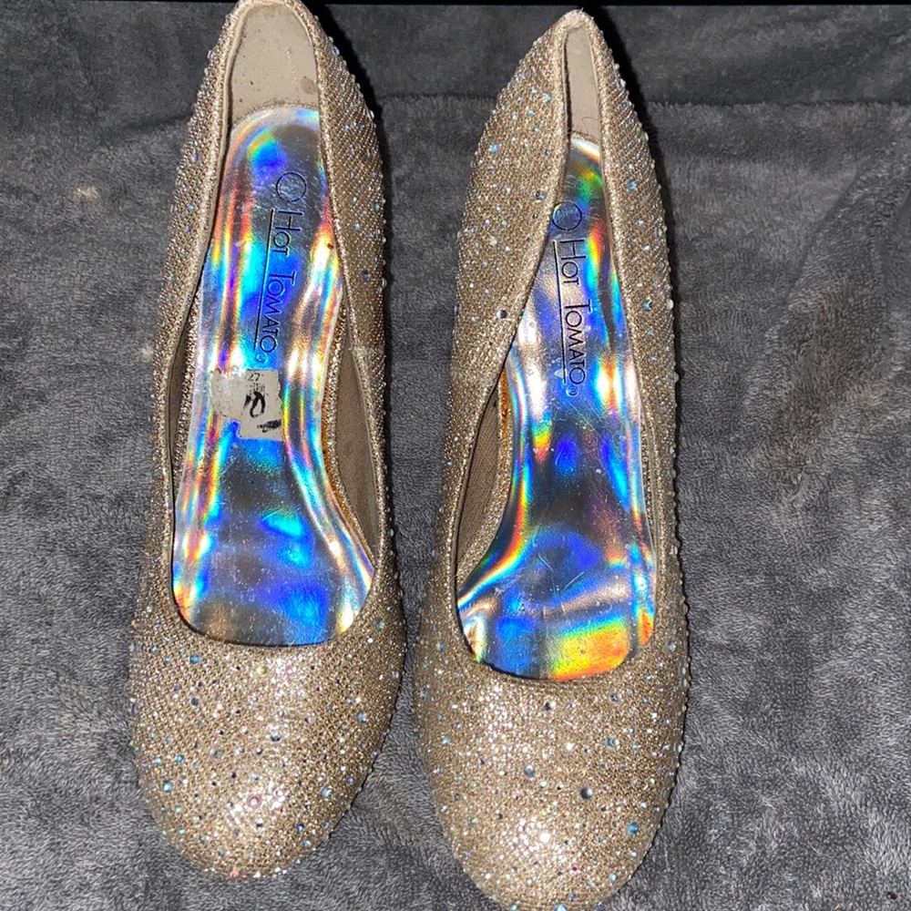 Hot tomato diamond heels in good condition